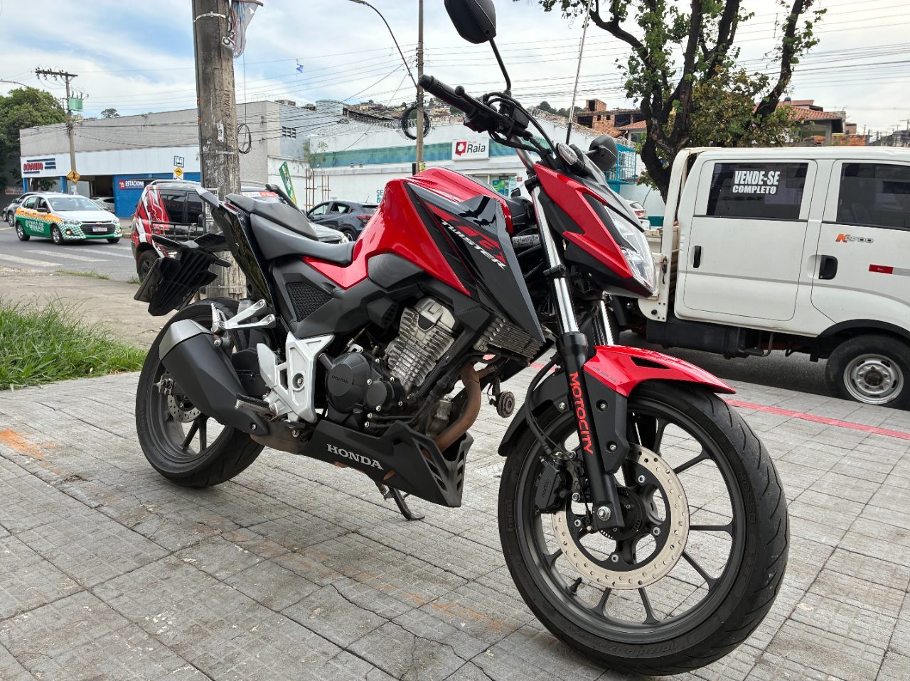 CB TWSITER 300F ABS 24/24