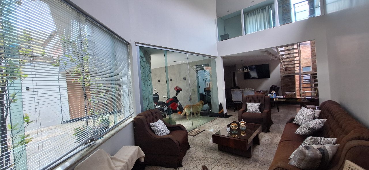 Alugo excelente casa